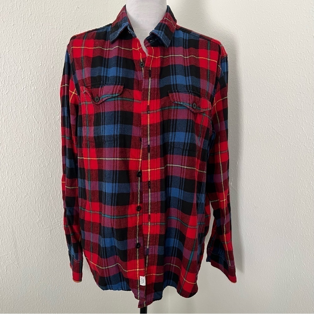 American Eagle Classic Fit Long Sleeve Button Up Plaid Soft Flannel Shirt Medium